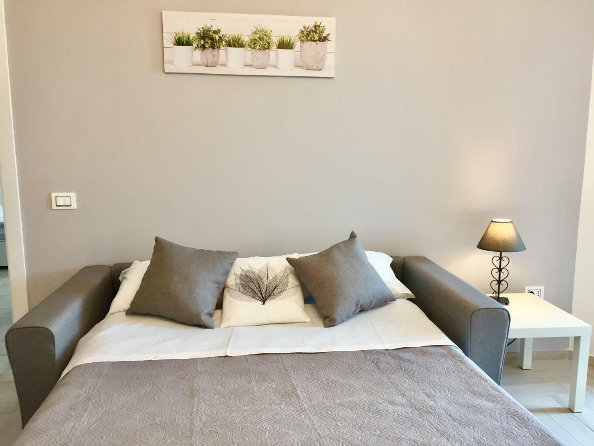 Le Domus Modern Apartments Cagliari Su Forti エクステリア 写真
