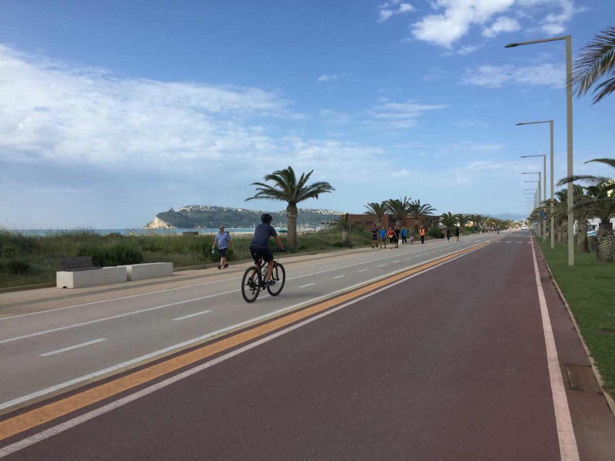 Le Domus Modern Apartments Cagliari Su Forti エクステリア 写真