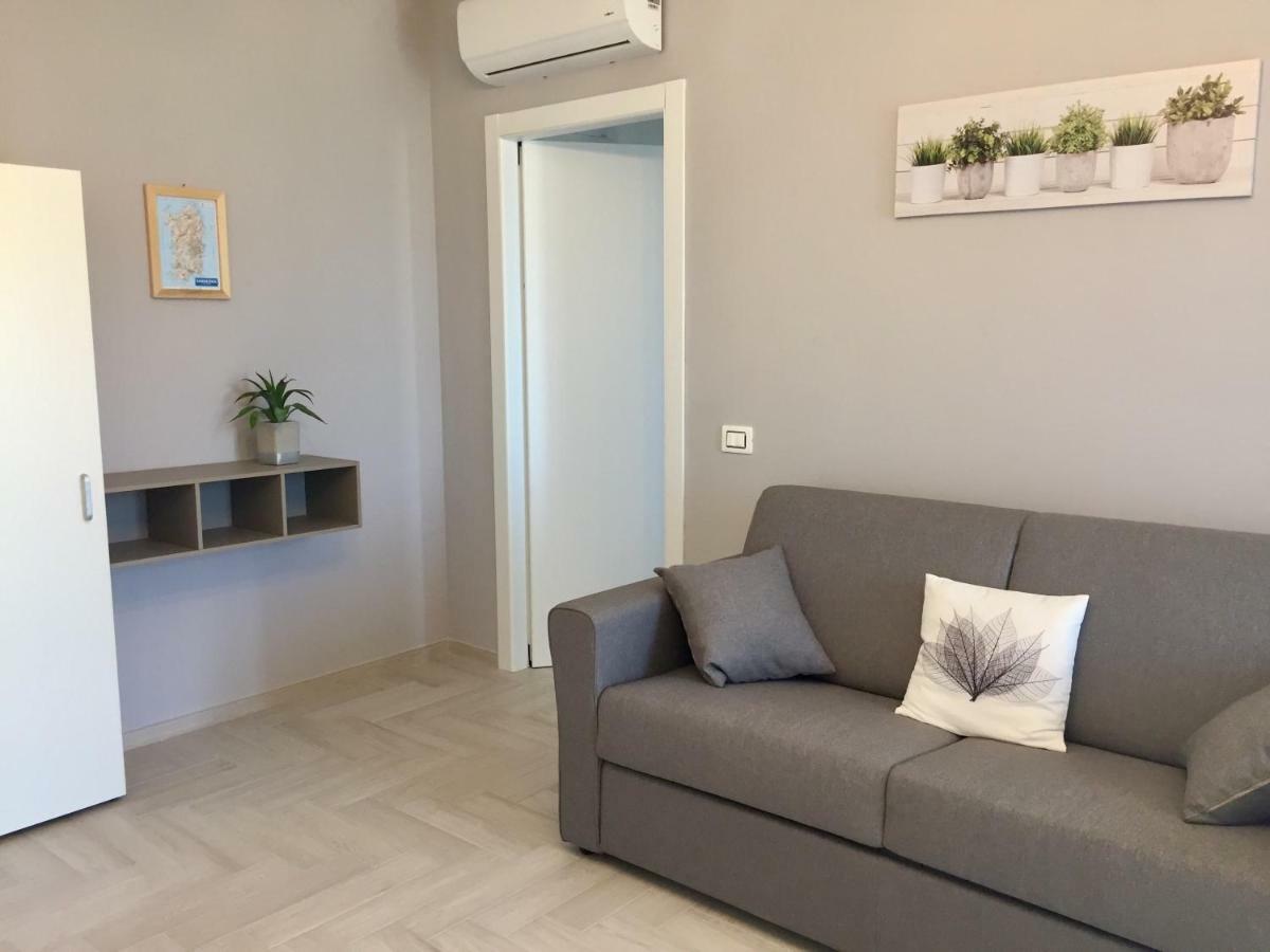 Le Domus Modern Apartments Cagliari Su Forti エクステリア 写真