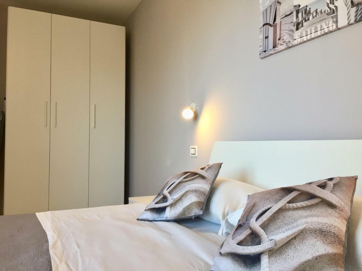 Le Domus Modern Apartments Cagliari Su Forti エクステリア 写真