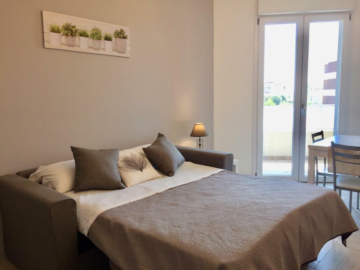 Le Domus Modern Apartments Cagliari Su Forti エクステリア 写真